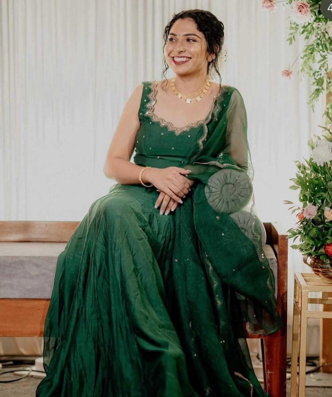 Pure silk green dhavani for engagement or function – Janki Design Boutique