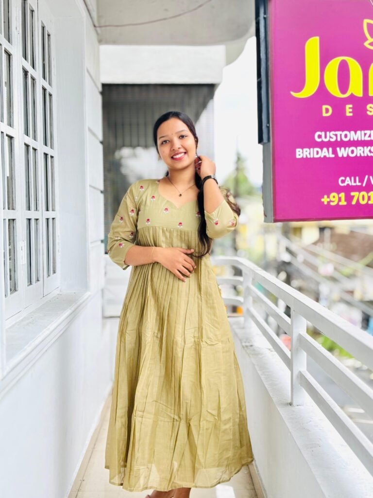 Trendy boutique shop in Kochi showcasing designer ethnic wear, handcrafted outfits, and custom-stitched collections for women.